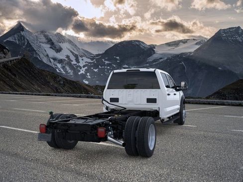 New 2026 Ford F550 2WD Crew Cab Super Duty image 8