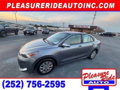 Used 2019 Kia Rio S image 1