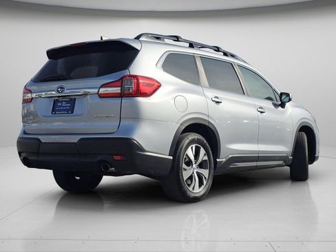 Used 2021 Subaru Ascent Premium w/ Convenience Package image 9