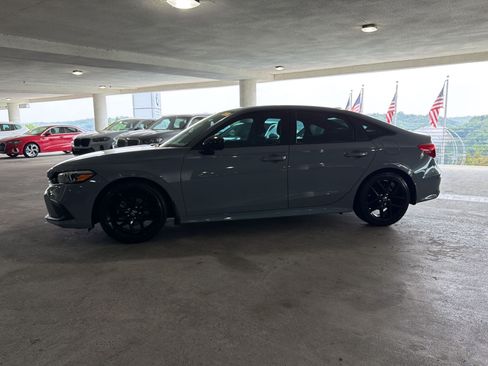 Used 2024 Honda Civic Sport image 2