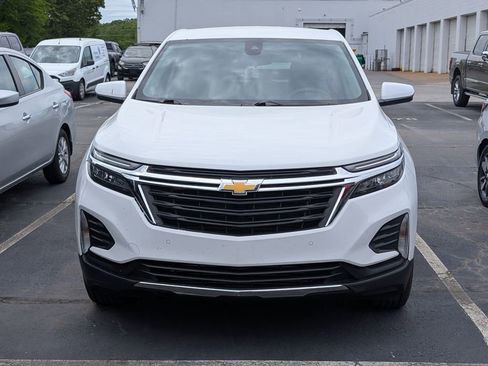 Used 2023 Chevrolet Equinox LT w/ LPO, Floor Liner Package image 4