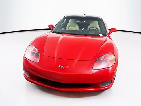 Used 2005 Chevrolet Corvette Coupe w/ Preferred Equipment Group image 2