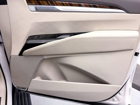 Used 2025 Cadillac Escalade Sport Platinum AWD/4WD image 38