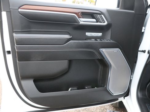 Used 2024 GMC Sierra 1500 Denali w/ Denali Reserve Package image 10