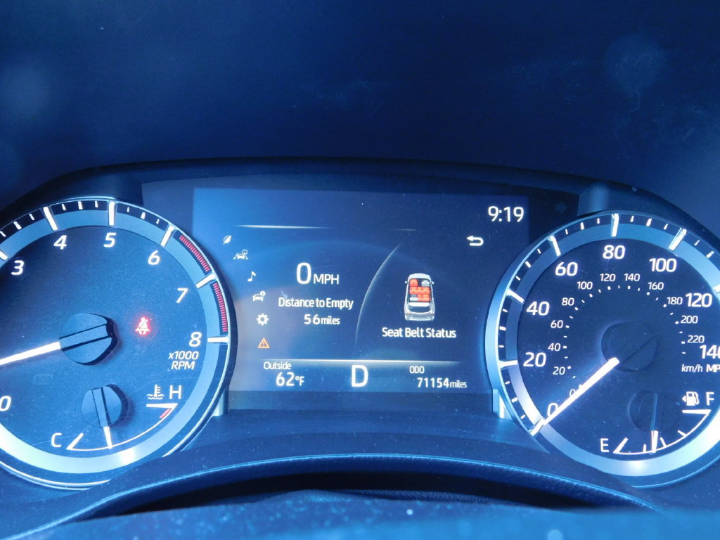 Used 2023 Toyota Highlander L FWD image 5