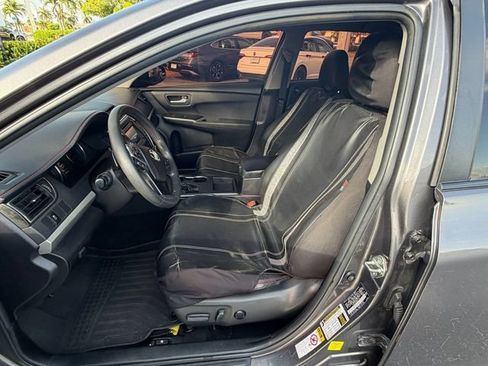 Used 2016 Toyota Camry SE FWD image 10