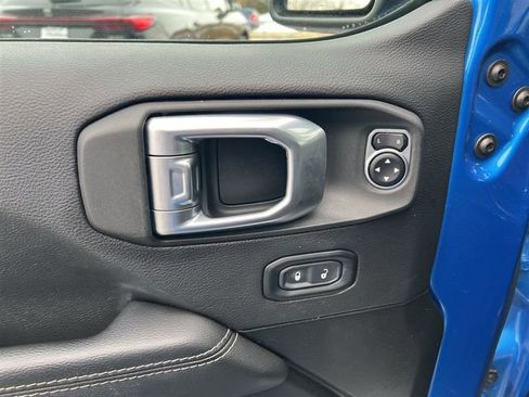 Used 2023 Jeep Wrangler Sahara w/ Safety Group image 19