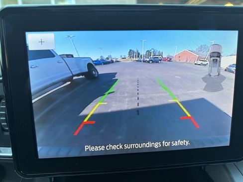 Used 2023 Ford Explorer XLT w/ Equipment Group 202A image 18