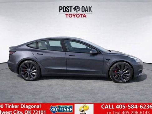 Used 2022 Tesla Model 3 Performance image 2