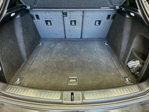 Used 2018 Porsche Macan Sport Edition image 16