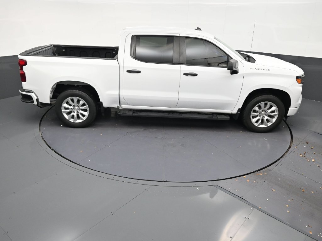 Used 2024 Chevrolet Silverado 1500 Custom RWD image 16