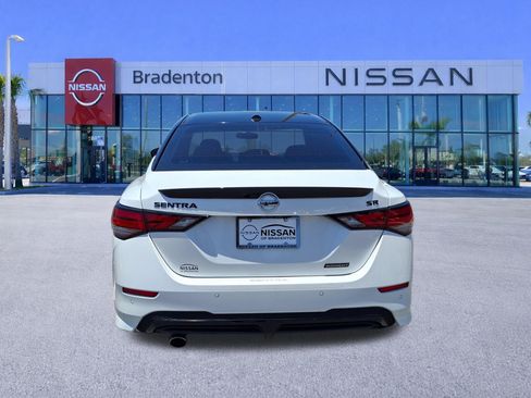Used 2023 Nissan Sentra SR w/ Midnight Edition Package FWD image 6