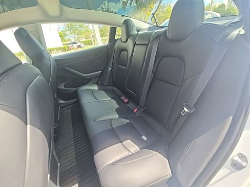 Used 2023 Tesla Model 3 Standard Range image 23