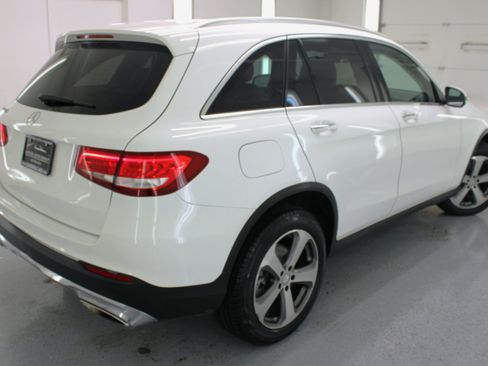 Used 2017 Mercedes-Benz GLC 300 w/ Premium 1 Package image 30