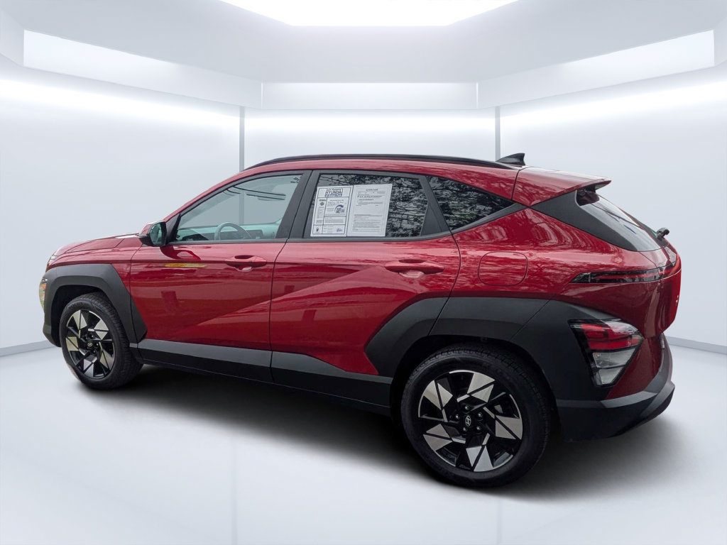 Used 2025 Hyundai Kona SEL FWD image 3