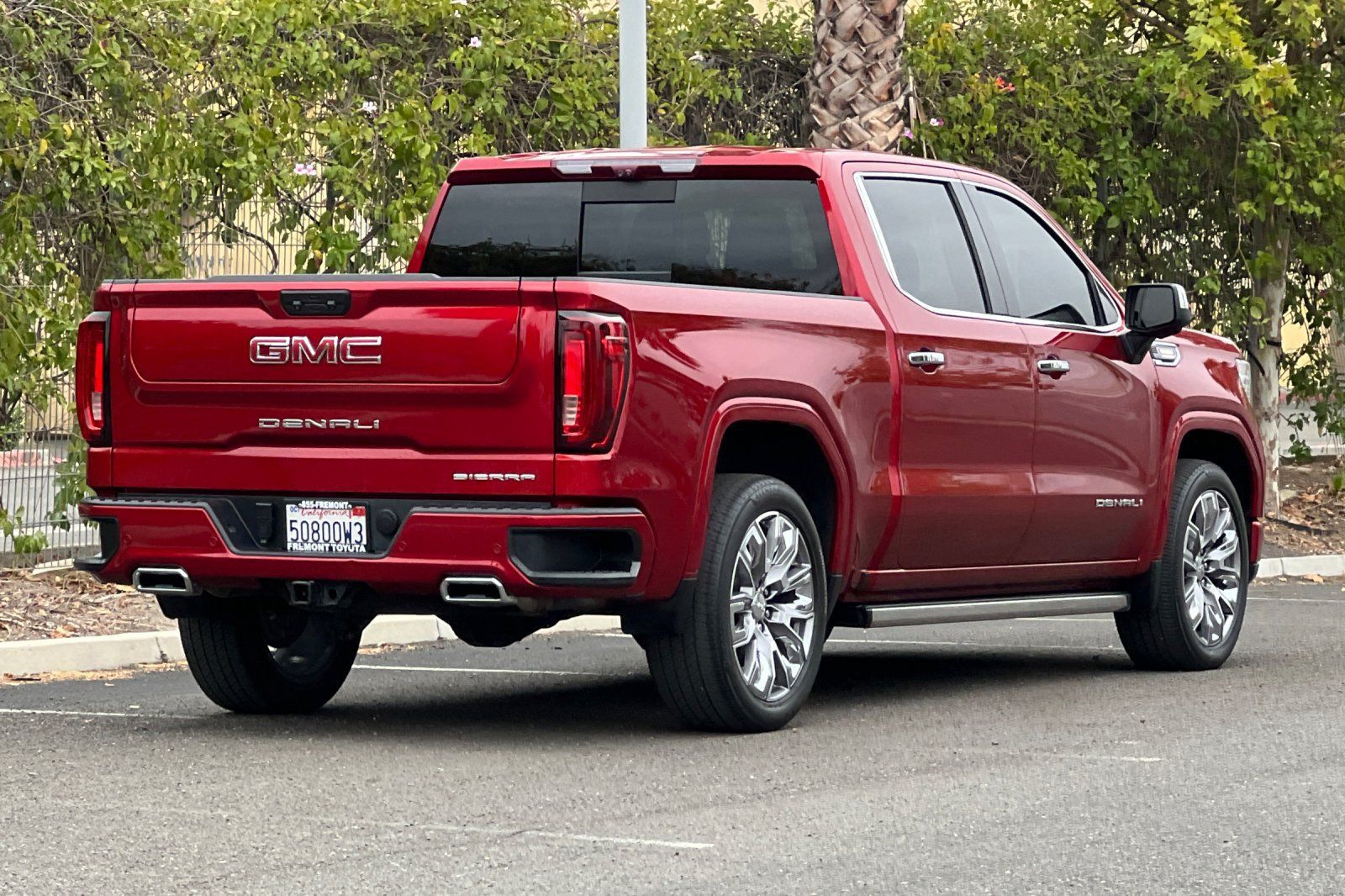 Used 2023 GMC Sierra 1500 Denali w/ Denali Reserve Package AWD/4WD image 4
