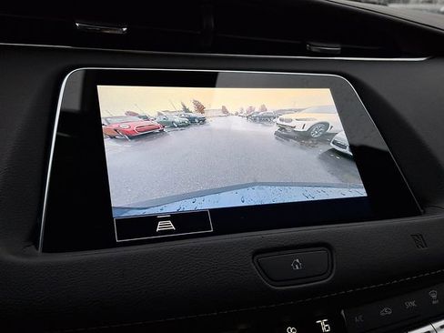 Used 2021 Cadillac XT4 Luxury w/ Cold Weather Package image 20