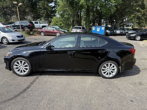 Used 2006 Lexus IS 250 w/ Premium Pkg RWD image 4