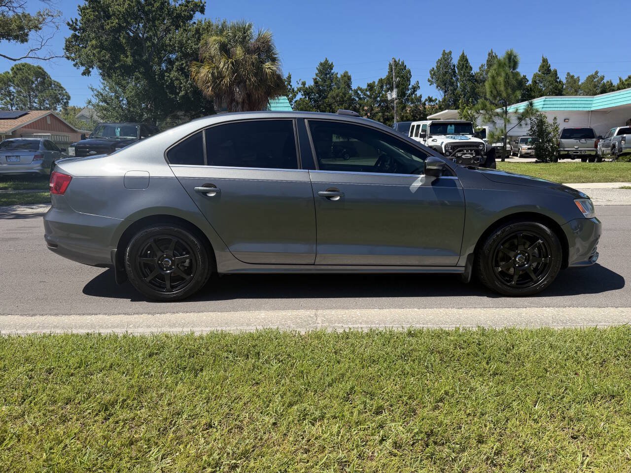 Used 2015 Volkswagen Jetta TDI SE FWD image 9