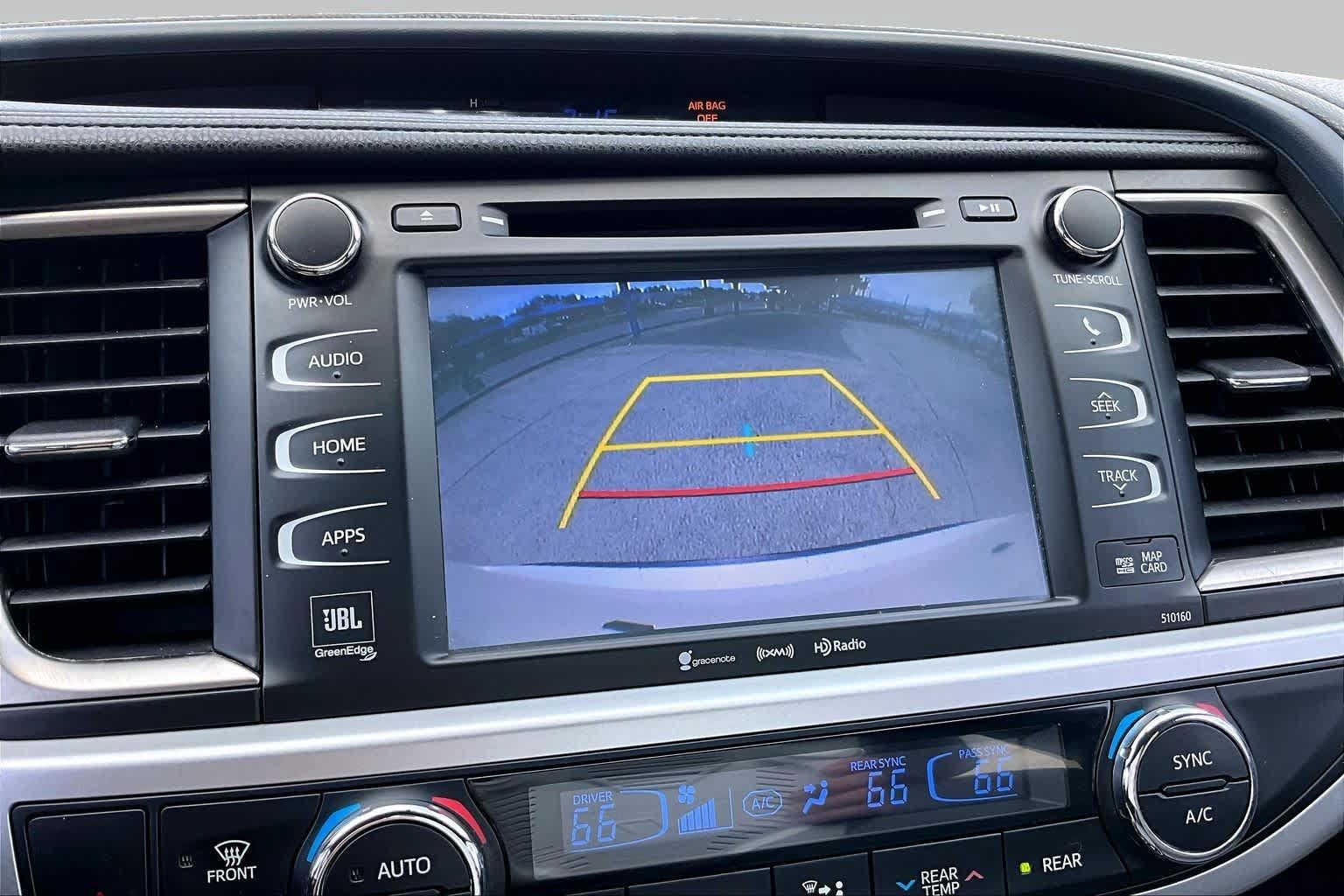 Used 2016 Toyota Highlander Limited FWD image 26