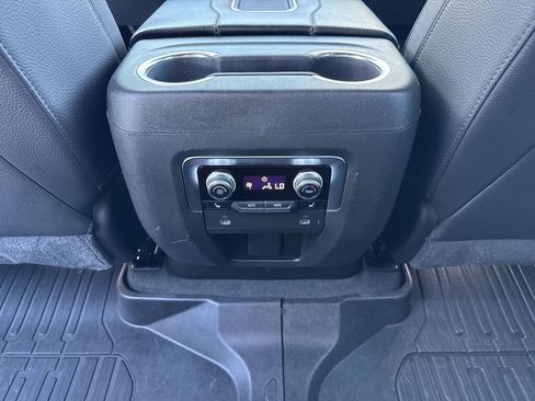 Certified 2021 GMC Yukon Denali w/ Denali Premium Package image 22