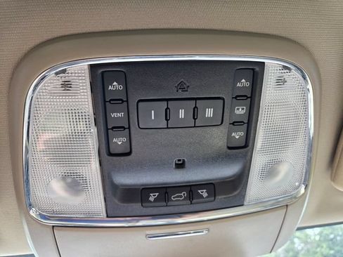 Certified 2021 Jeep Grand Cherokee Overland RWD image 34