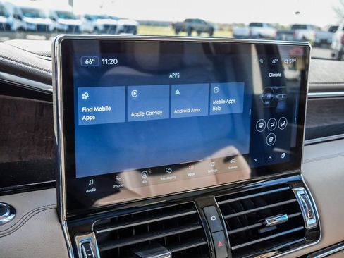 Used 2024 Lincoln Navigator Reserve image 35