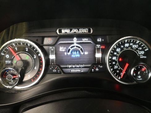 Used 2020 RAM 2500 Lone Star w/ Level 2 Equipment Group AWD/4WD image 33