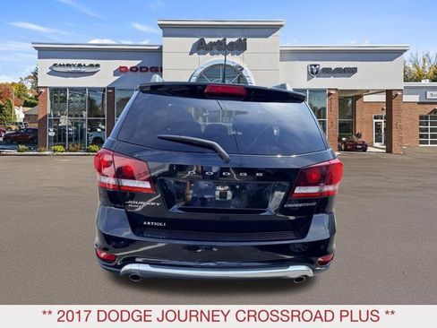 Certified 2017 Dodge Journey Crossroad AWD/4WD image 6