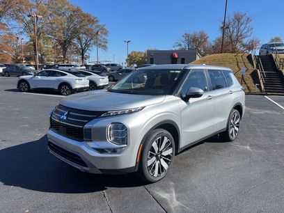 Used 2025 Mitsubishi Outlander SE