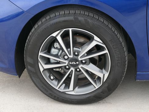 Used 2023 Kia Forte LXS w/ LXS Technology Package image 10