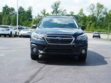 Used 2018 Subaru Outback 3.6R Touring w/ Popular Package #3 image 2