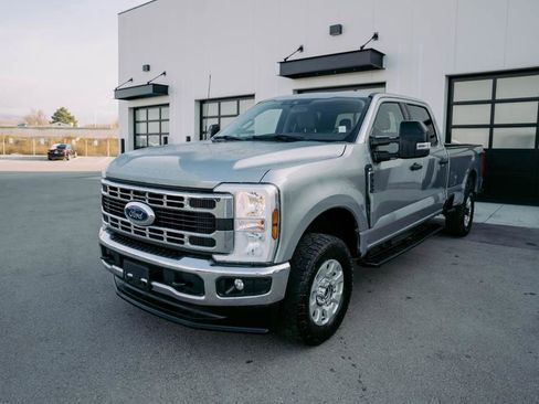 Used 2024 Ford F350 XLT image 8