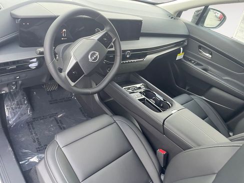 Certified 2025 Nissan Murano SV image 18