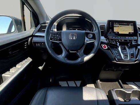 Used 2024 Honda Odyssey Touring image 8