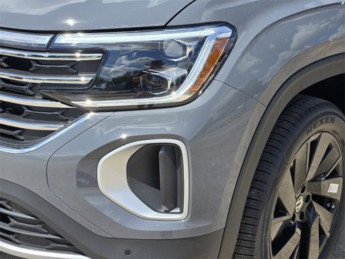 New 2026 Volkswagen Atlas SE image 6