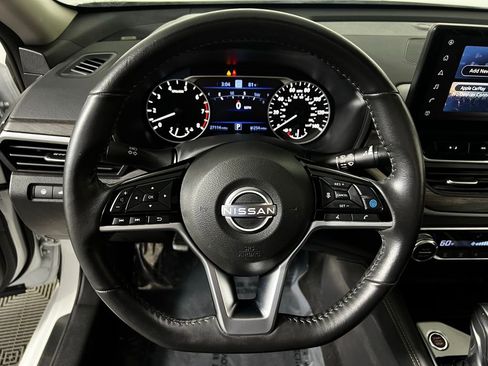 Used 2024 Nissan Altima 2.5 SL image 16