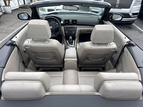 Used 2012 BMW 135i Convertible image 25