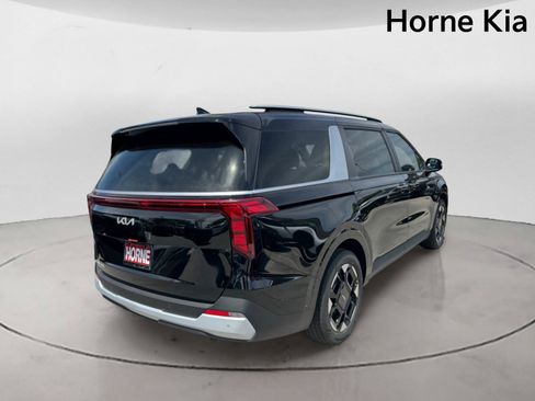 New 2026 Kia Carnival EX FWD image 4
