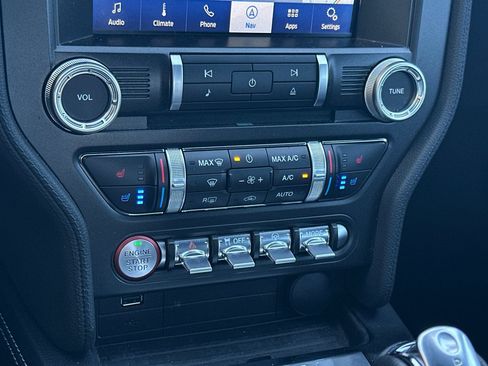 Used 2021 Ford Mustang GT Premium w/ GT Performance Package RWD image 18