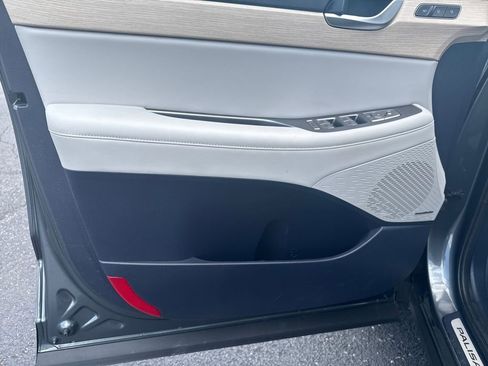 Used 2023 Hyundai Palisade Limited image 12