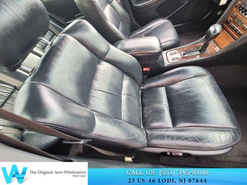 Used 2000 Lexus ES 330 FWD image 13