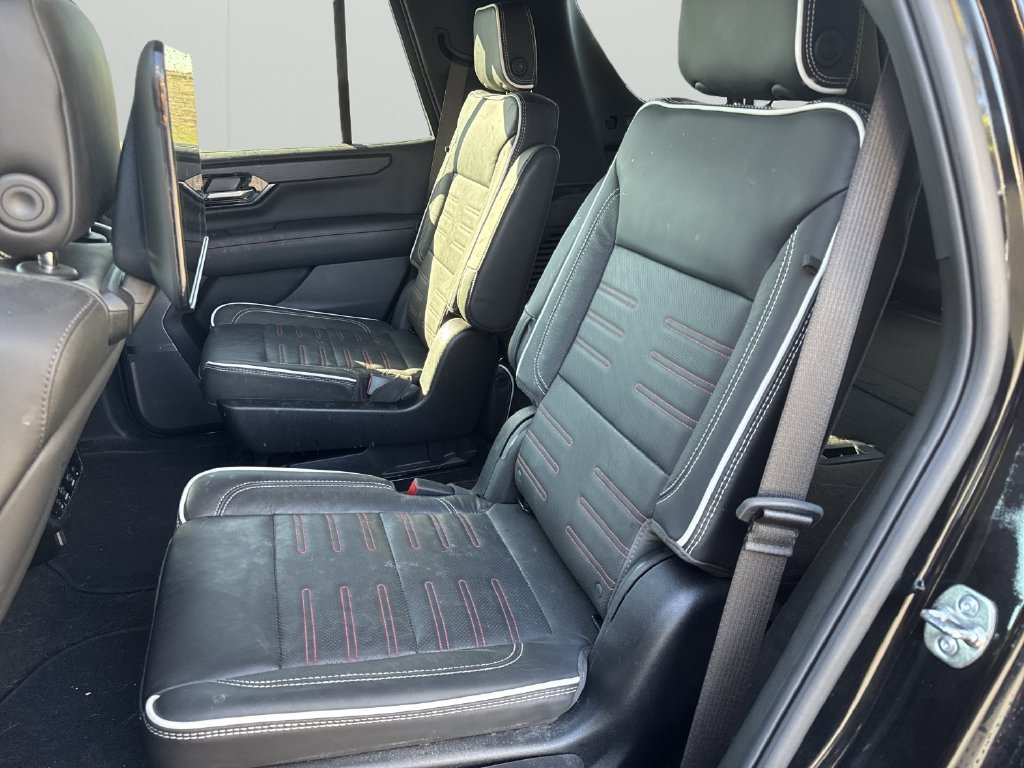 Used 2026 GMC Yukon AT4 Ultimate AWD/4WD image 13