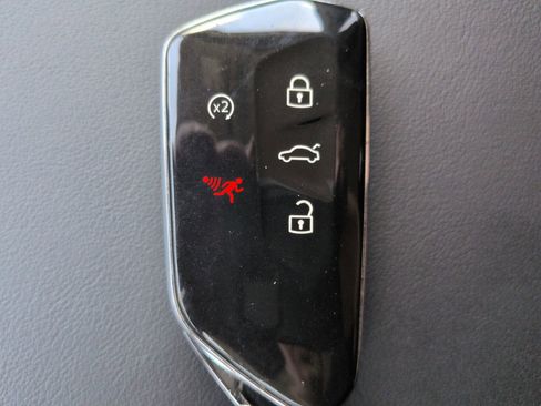 Used 2026 Volkswagen Atlas SE FWD image 30