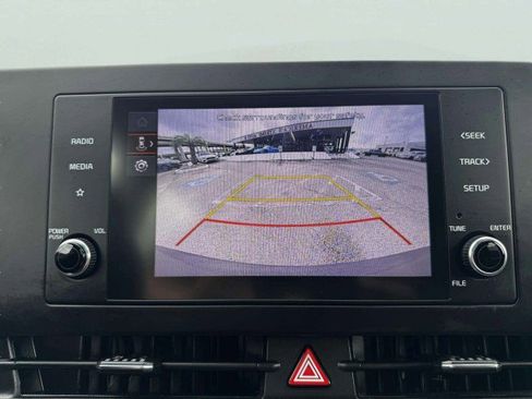 Used 2023 Kia Sportage LX image 28