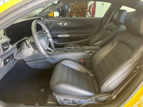 Used 2024 Ford Mustang Premium image 10