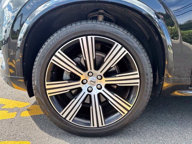 Certified 2023 Volvo XC90 B6 Ultimate w/ Protection Package Premier AWD/4WD image 9