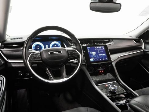 Used 2022 Jeep Grand Cherokee L Laredo w/ Luxury Tech Group I image 18