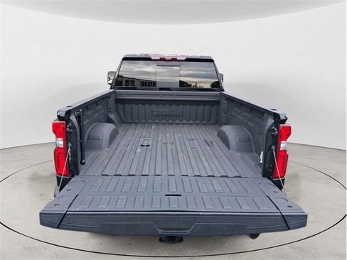 Used 2022 Chevrolet Silverado 2500 High Country w/ Z71 Off-Road Package image 16