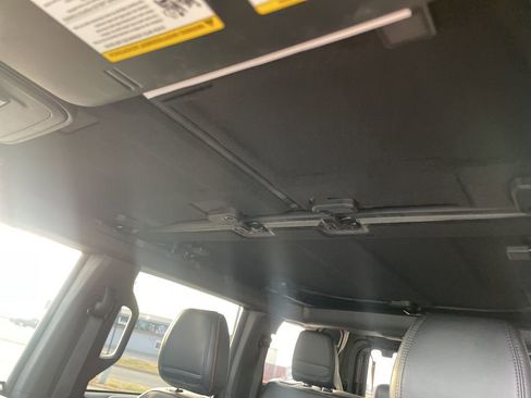 Used 2023 Ford Bronco Badlands w/ Sasquatch Package image 38